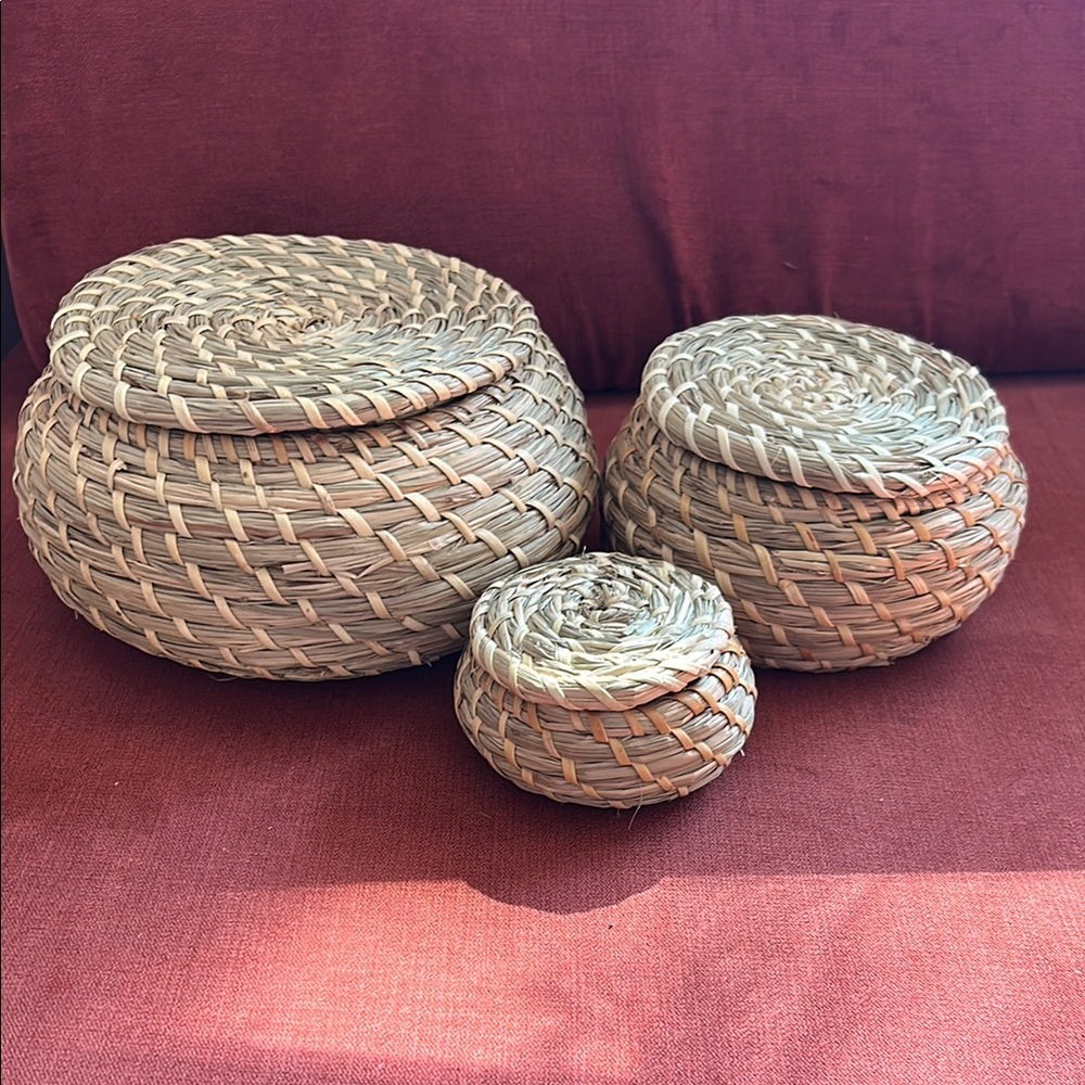 Handwoven Natural Basket Set 3 - Picture 7 of 8